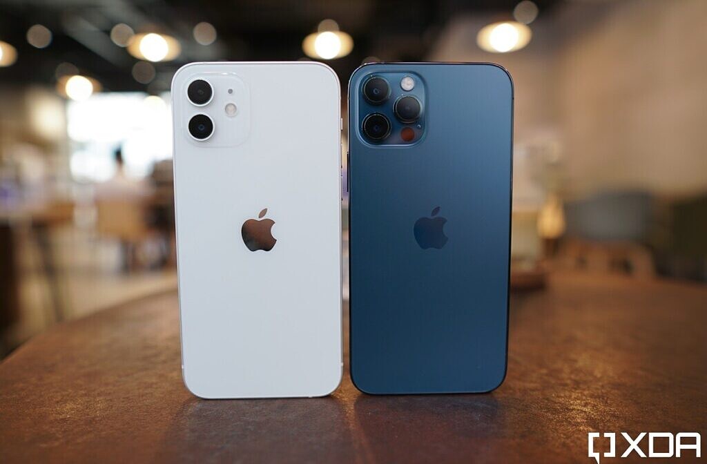 Apple iPhone 12 White و Apple iPhone 12 Pro Blue